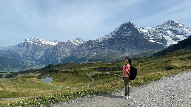 スイスアルプスの絶景を見るためにハイキング／グリンデルヴァルトへ
